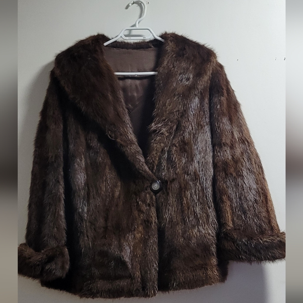 size Medium~Luxurious Brown Muscrat Fur Coat